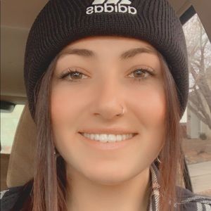 Meet your Posher, Nora